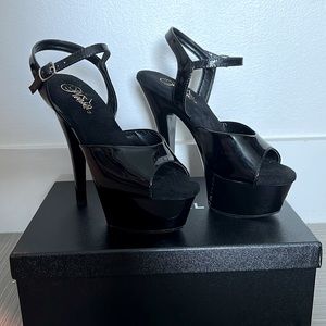 Pleaser Kiss 6” spike Heels black Size 8 never worn